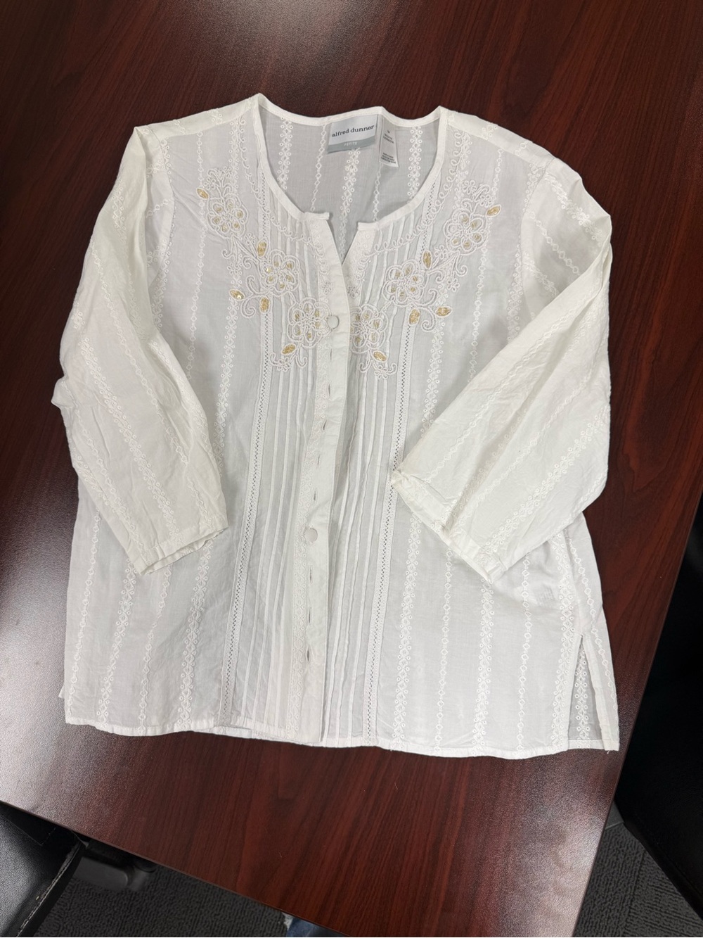 Alfred Dunner White Button-Front Embroidered Pintuck Blouse
